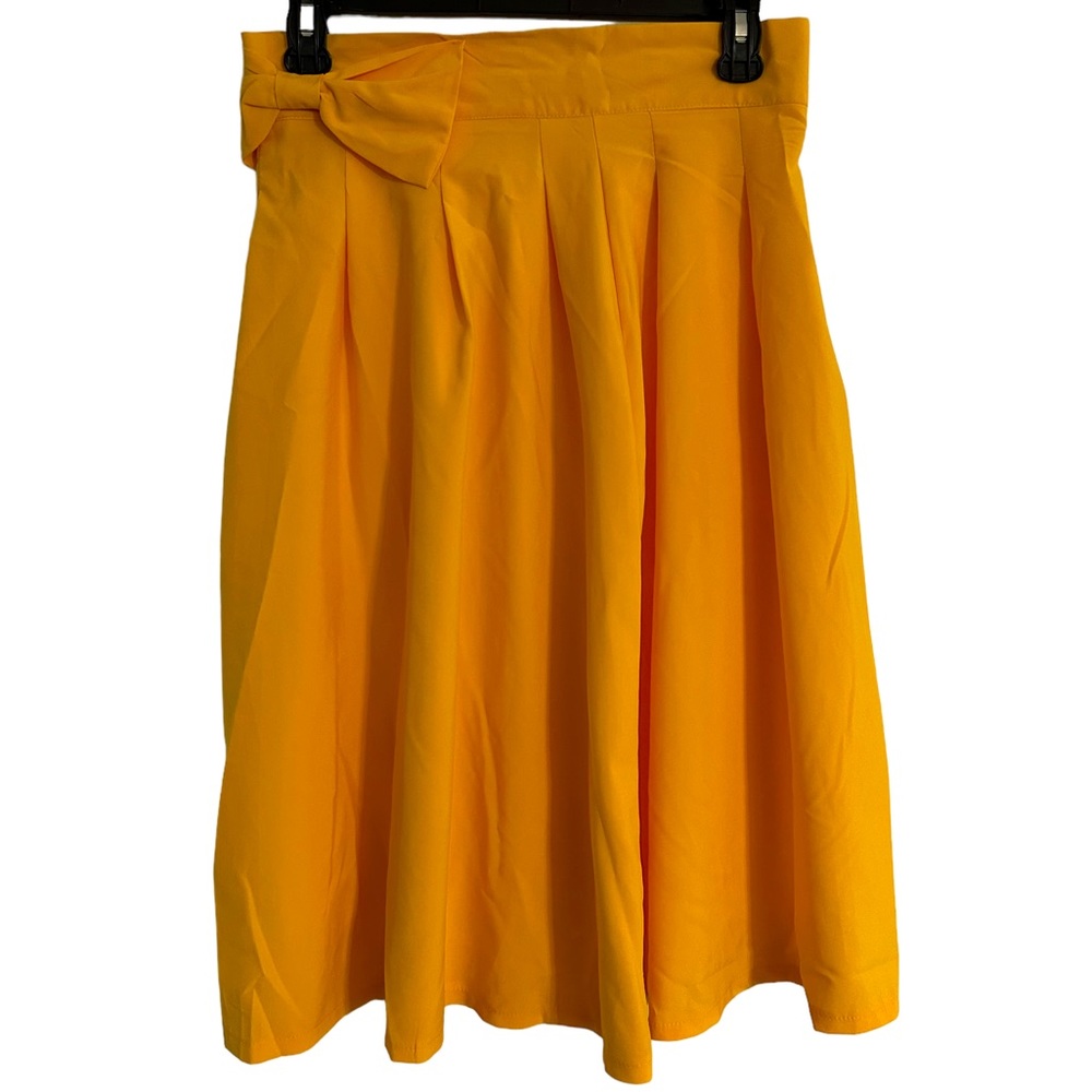 A-line yellow skirt